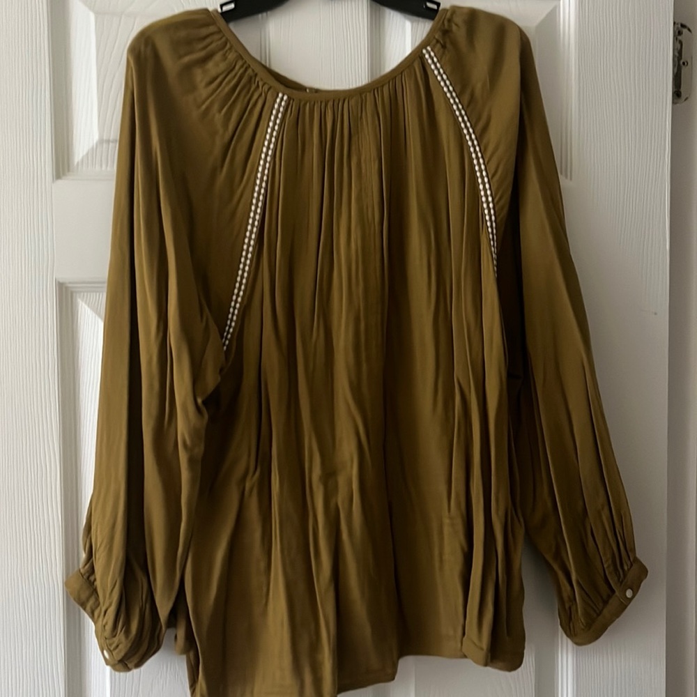 Old Navy casual shirt